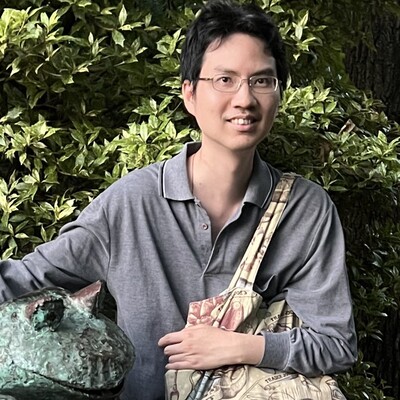 邱建毓教授的生活照